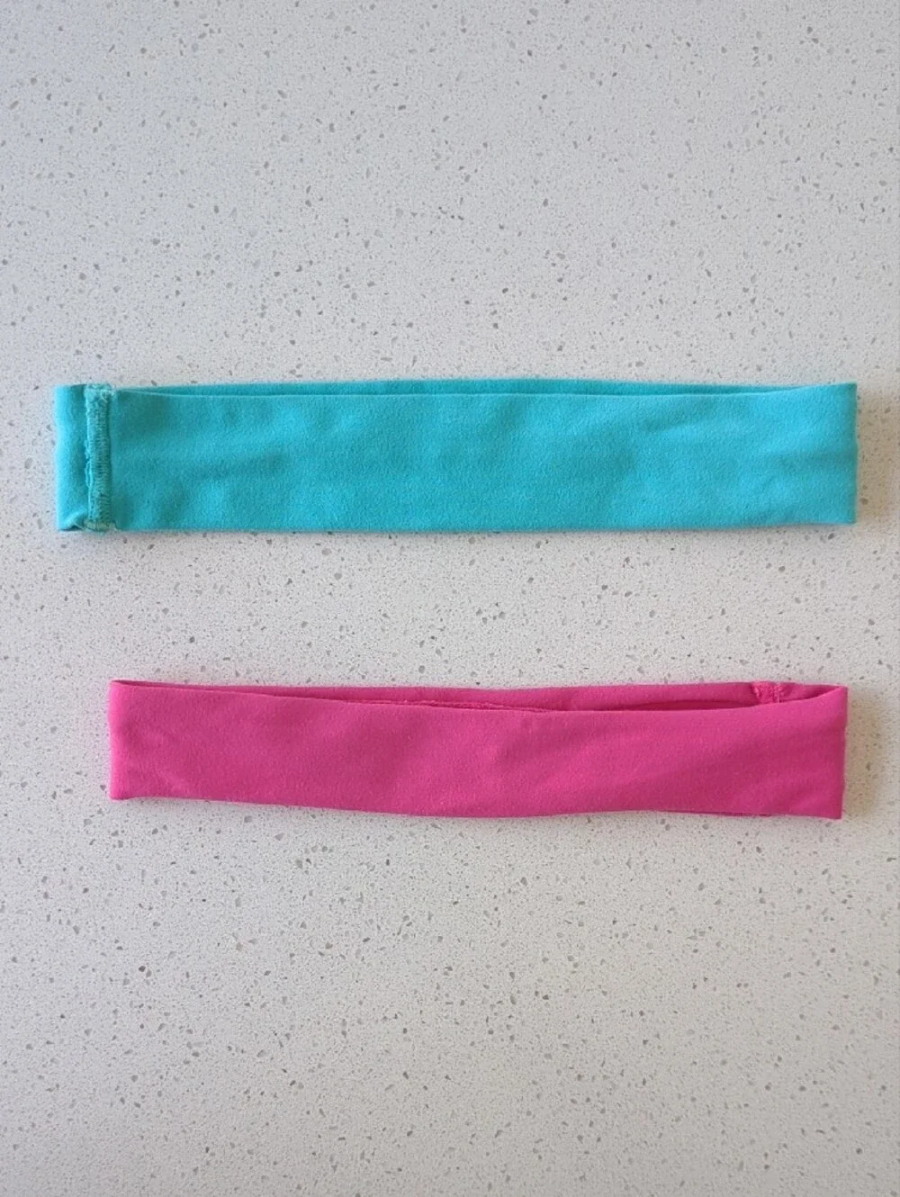 FREE W Purchase Assorted Women’s Hair Accessories Set - Black, Green, Blue